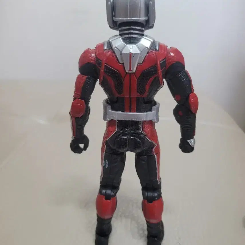 [BUNJANG] Hasbro Ant-Man Action Figure / 앤트맨 액션 피규어. +와스프.