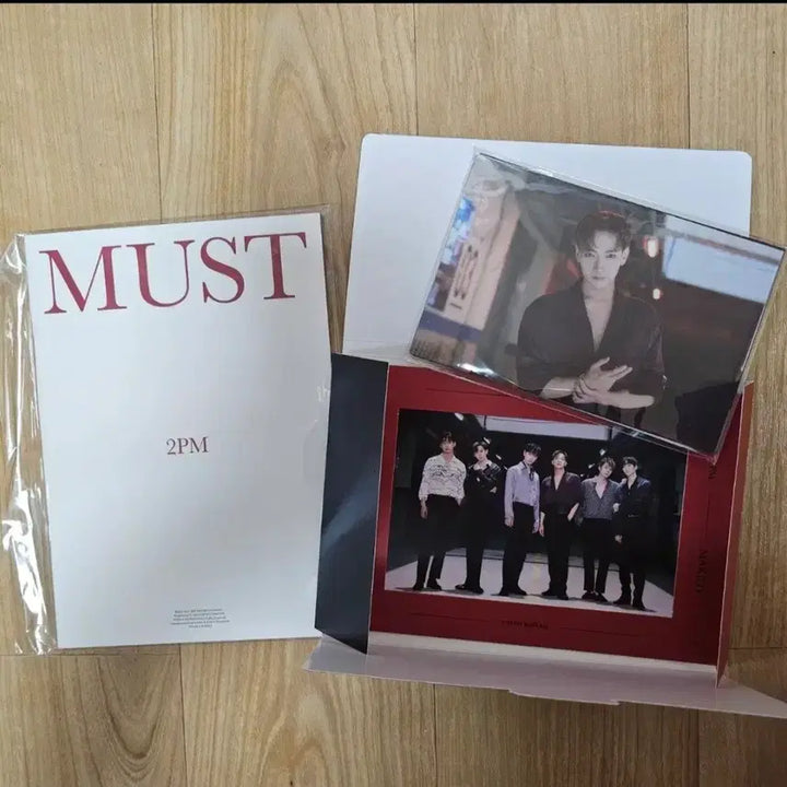 [BUNJANG] 2PM MUST Limited Edition Special Photobook Photocard Frame Set / 2pm 7집 해야해 MUST 한정반 6종 포카 포토액자  스페셜 포토북