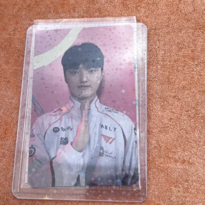 [BUNJANG] T1 Phase MSI Daejeon T1 Shop Booth Photocard / T1 페이즈 MSI 대전 티원샵 부스 포토카드 양도합니다!