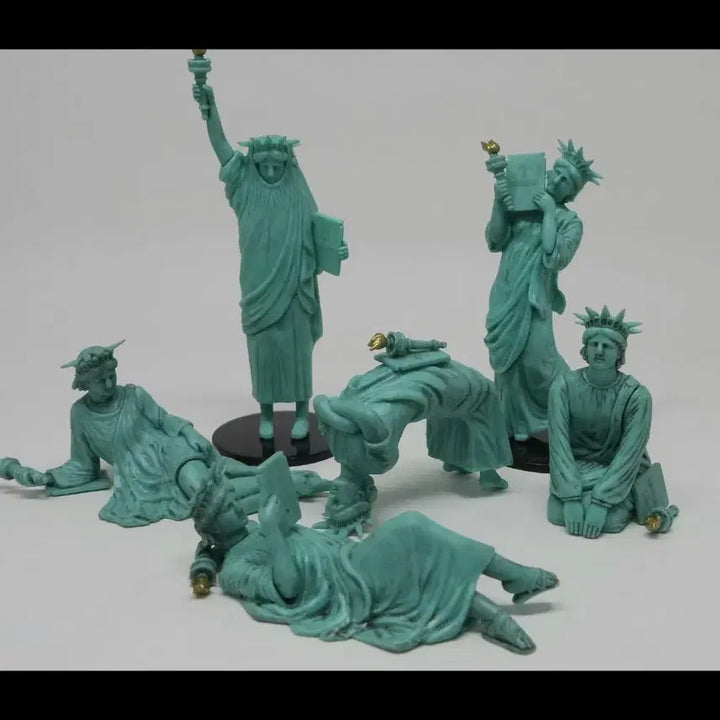 [BUNJANG] Statue of Liberty Figurine Set - 6 Types / [새제품]너무나 자유로운 여신상 피규어 6종 세트