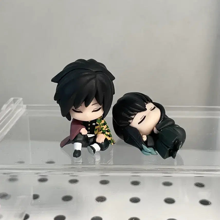 [BUNJANG] Demon Slayer Muichiro Tokito &amp; Giyu Tomioka Nemurasetai Gacha Figure Set / 귀멸의 칼날 피규어 무이치로 기유 네무라세타이 가챠