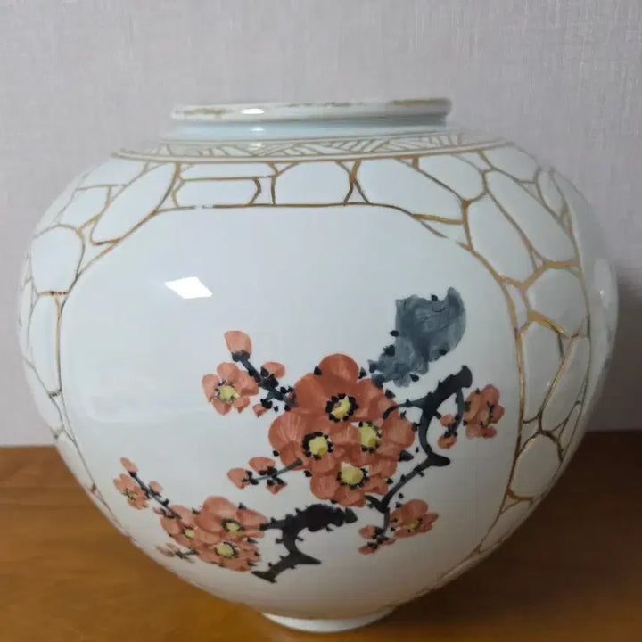 [BUNJANG] Gilded White Porcelain with Four Gentlemen Motif / 금채 사군자 백자