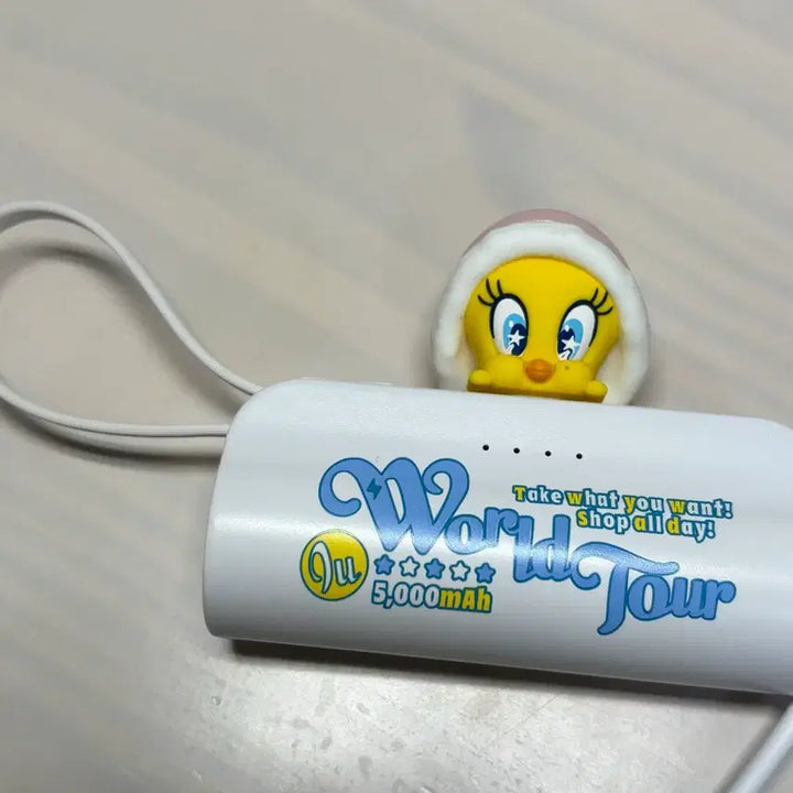 [BUNJANG] IU Concert Goods Tweety Power Bank / 아이유 콘서트 굿즈 트위티 보조배터리