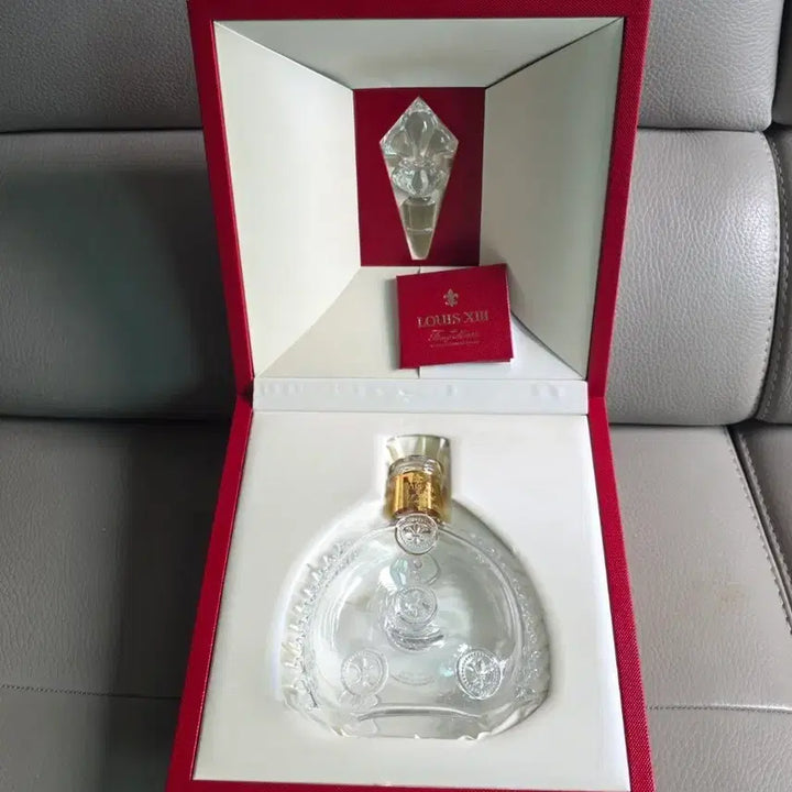 [BUNJANG] Louis XIII Remy Martin Cognac Empty Bottle / 루이13세 레미마르탱 코냑 위스키 공병