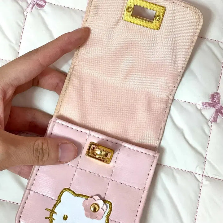 [BUNJANG] Classic Kitty Quilting Mini Pouch / 고전키티 퀄팅 미니 파우치