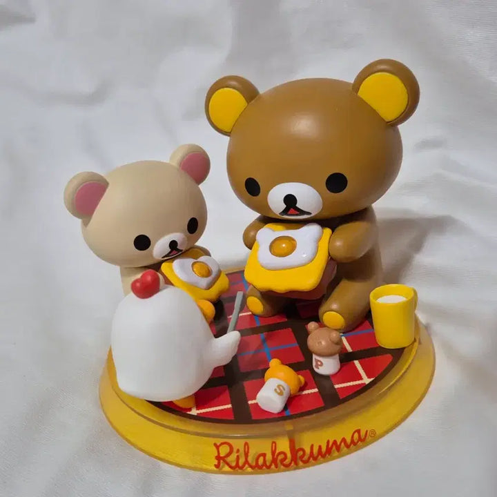 [BUNJANG] Rilakkuma Korilakkuma Toast Eating Figure 2012 / 리락쿠마 키이 코리락쿠마 토스트 먹는 피규어 2012년