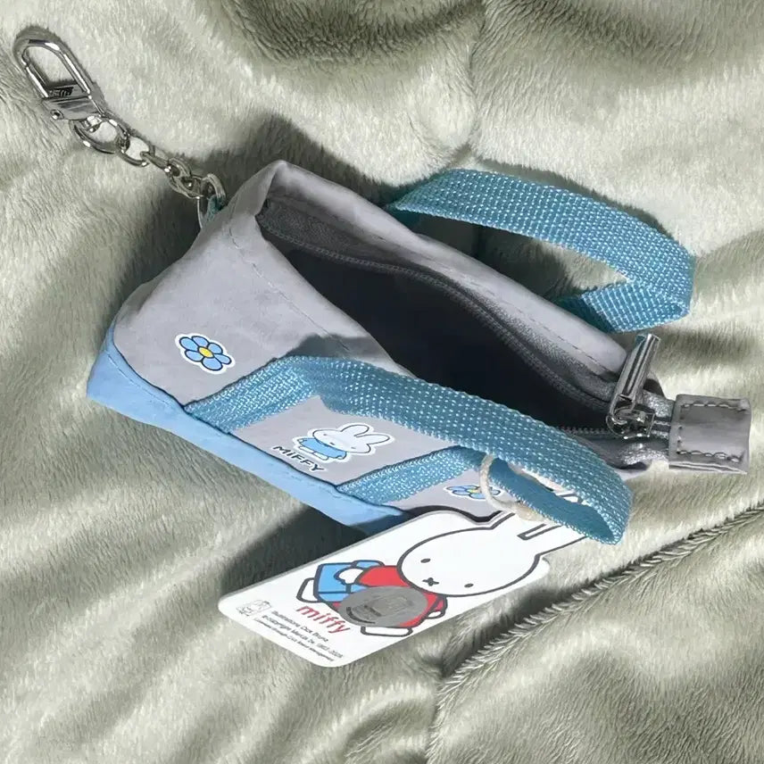 [BUNJANG] Miffy Mini Tote Bag Pouch Keychain / 택0,새상품) 미피 미니 토트백 파우치 키링