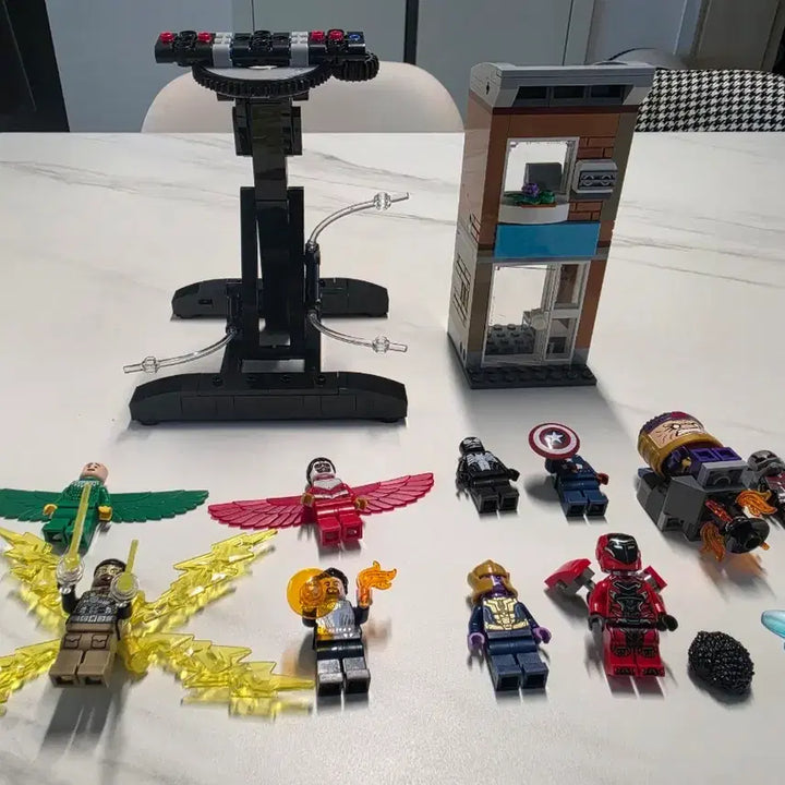 [BUNJANG] Marvel Avengers Mini Figure Set with Accessories / 마블 어벤져스 미니피규어 세트