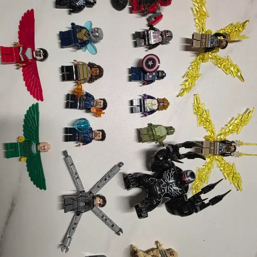 [BUNJANG] Marvel Avengers Mini Figure Set with Accessories / 레고 마블 어벤져스 미니피규어 세트