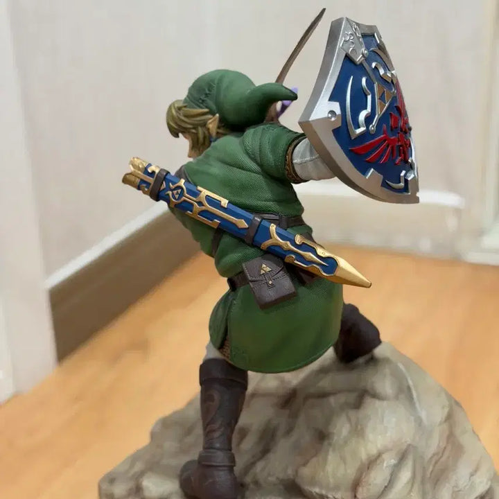 [BUNJANG] The Legend of Zelda Twilight Princess Link Resin Statue (Limited Edition) / 젤다의전설 황혼의공주 링크 레진 피규어