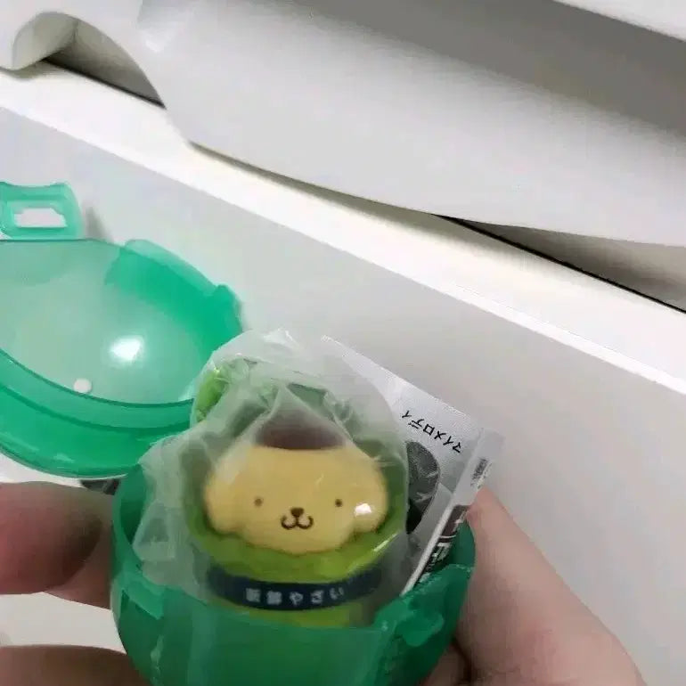 [BUNJANG] Sanrio Pompompurin Cabbage Carrier Mascot (Sealed) / 미개봉 산리오 배추 포대기 마스코트 가챠 폼폼푸린