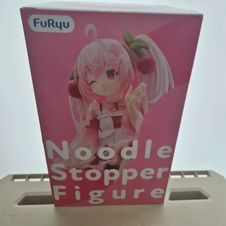 [BUNJANG] FURYU Nendoroid Sakura Miku 2025 Wink Figure (Sealed) / 후류 넨도로이드 사쿠라 미쿠 2025 윙크 피규어 미개봉 박스눌림