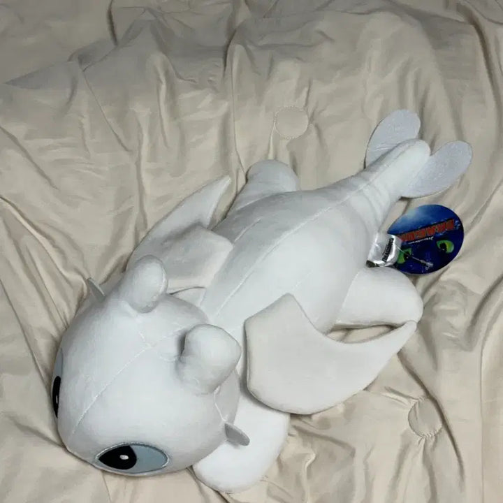 [BUNJANG] How to Train Your Dragon Light Fury Plush Toy / 드래곤 길들이기 라이트 퓨리 인형