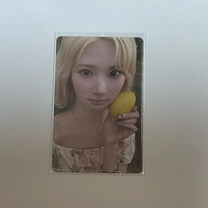 [BUNJANG] Lemon Tang Jiwoo Musicart Photocard / 하투하 지우 뮤직아트 양도