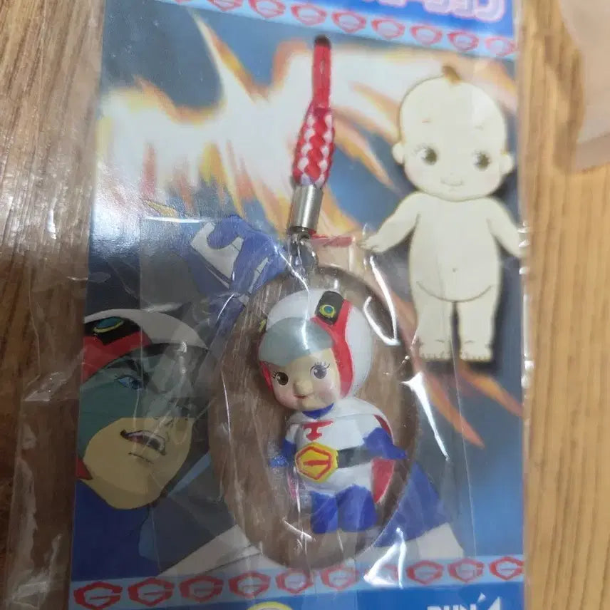 [BUNJANG] Q-Pii Gatchaman Eagle Tribe Strap Keychain Figure / 큐피 갓챠맨 독수리오형제 스트랩 열쇠고리 피규어