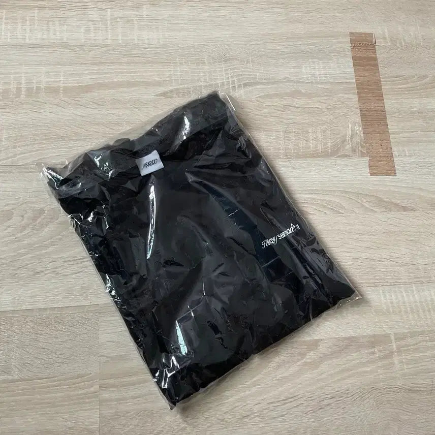 [BUNJANG] NMIXX Heavy Serenades Limited Edition Pop-up T-Shirt / 엔믹스 헤비세레나데 팝업티셔츠