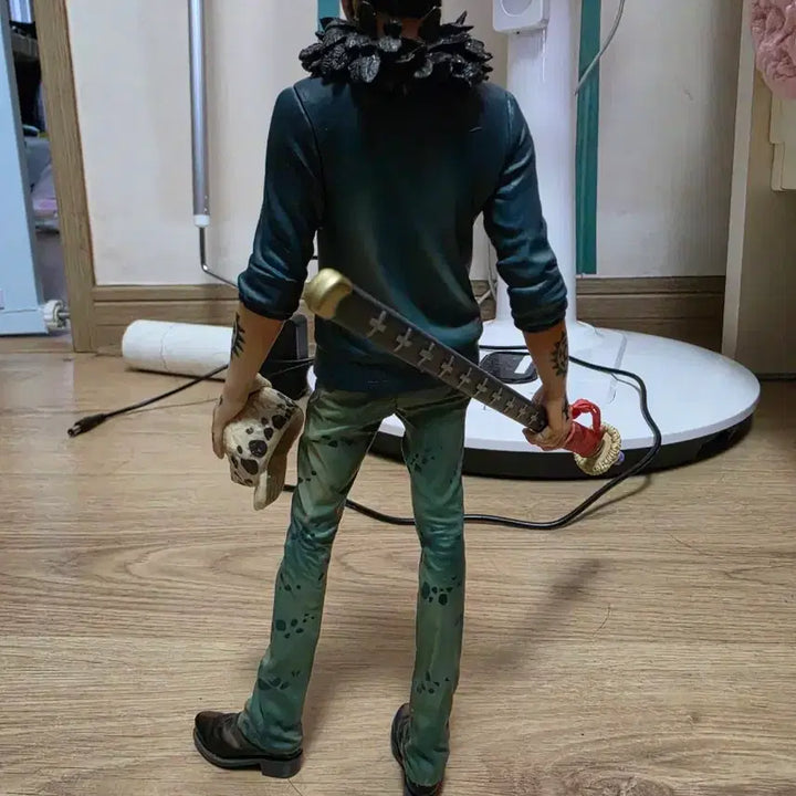 [BUNJANG] One Piece Trafalgar Law Figure (Unsealed) / (개봉품)원피스 트라팔가 로우 피규어 판매 합니다