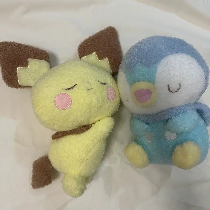 [BUNJANG] Sleeping Pichu Medium Plush Set / 잠자는 팽도리 피츄 중형 인형 세트