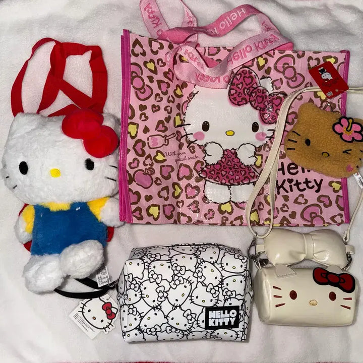 [BUNJANG] Sanrio Hello Kitty Plush Backpack, Crossbody Bag, Pouch, Coin Purse, and Tarpaulin Bag Set / 산리오 키티 인형 백팩, 크로스백, 파우치, 동전지갑, 타포린백 새상품