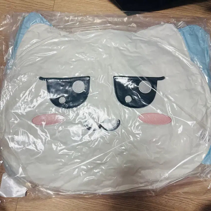 [SOLD OUT] [BUNJANG] BabyMonster Ahyeon Character Cushion MD (Sealed) / 베이비몬스터 아현 캐릭터 쿠션 엠디 미개봉
