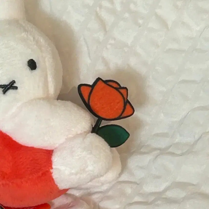 [BUNJANG] Miffy Rose Costume Plush Keychain / 택0,새상품) 미피 장미꽃 코스튬 인형 키링