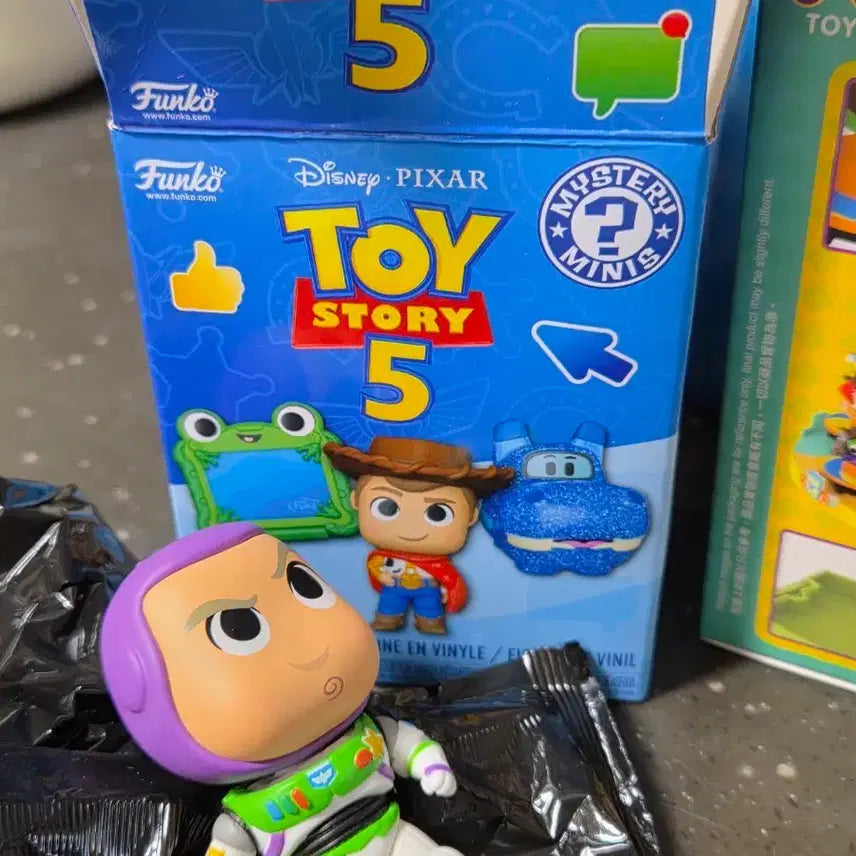 [BUNJANG] Funko Mystery Mini Buzz Lightyear Figure / 토이스토리5 펀코 팝 미스터리 미니 피규어(버즈)