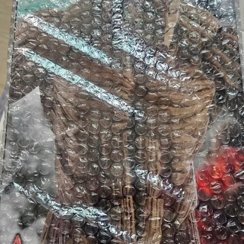 [BUNJANG] Attack on Titan Armored Titan A Prize Ichiban Kuji Mega Impact Figure (Sealed) / (미개봉) 진격의거인 제일복권 메가임팩트 갑옷거인 A상