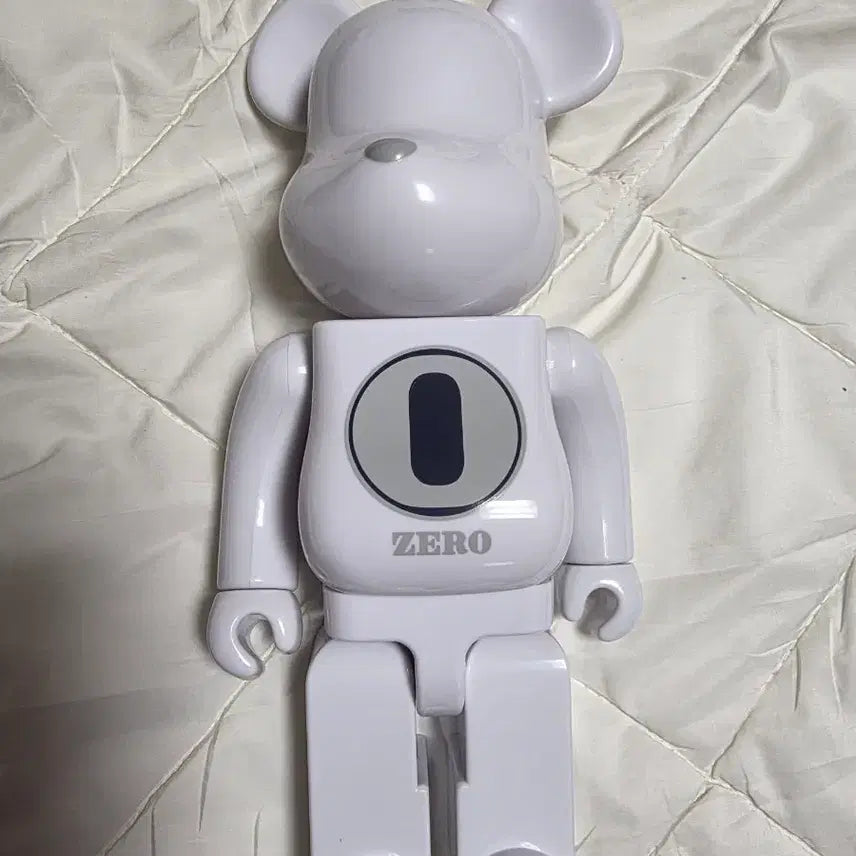[BUNJANG] Bearbrick Fragment FRGMT Number Edition White 400% &amp; 100% Set / 베어브릭 프라그먼트 FRGMT 숫자 에디션 화이트 400,100 입니다