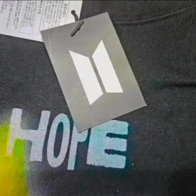 [BUNJANG] BTS J-Hope Hoodie + Photocard Set L Size / 새상품) bts 제이홉 굿즈 후드 티셔츠 +포토카드 판매합니다