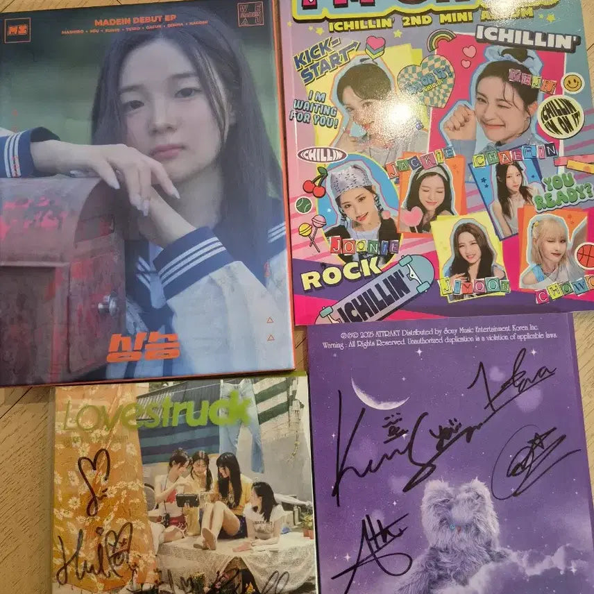 [BUNJANG] Girl Group Signed Album / 여자아이돌 싸인앨범4개 무배