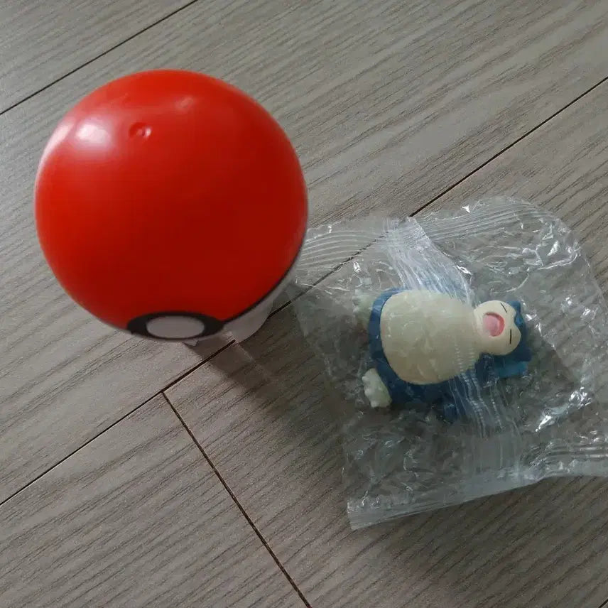 [BUNJANG] GS Pokemon Snorlax Monster Ball / GS포켓몬 몬스터볼 피규어 잠만보