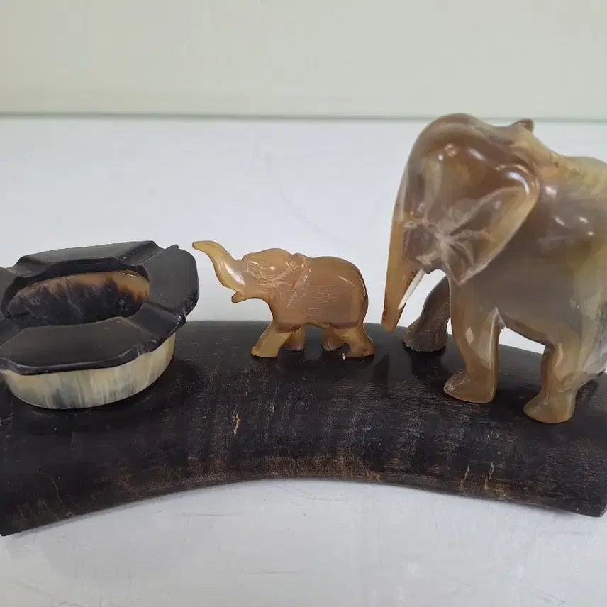 [BUNJANG] Bone Carving Elephant Ashtray Collectible / 뼈 조각품 예술품 수집품 코끼리 재떨이