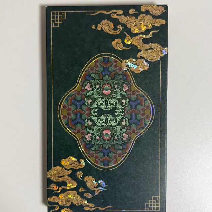 [BUNJANG] ShinGyeol Illustration Book + AR Trading Card Bundle Set / 신결 일러스트북 + AR 트레이딩 카드 포카