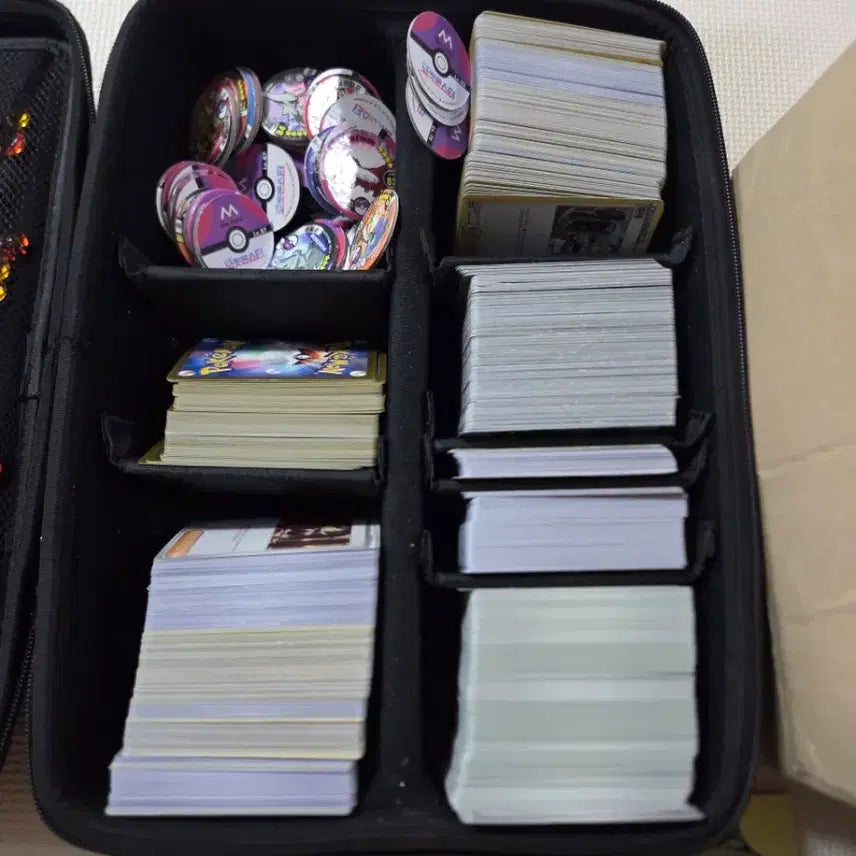 [BUNJANG] Pokemon Card &amp; Goods Bundle Set / 포켓몬카드 몆천장 사진일괄