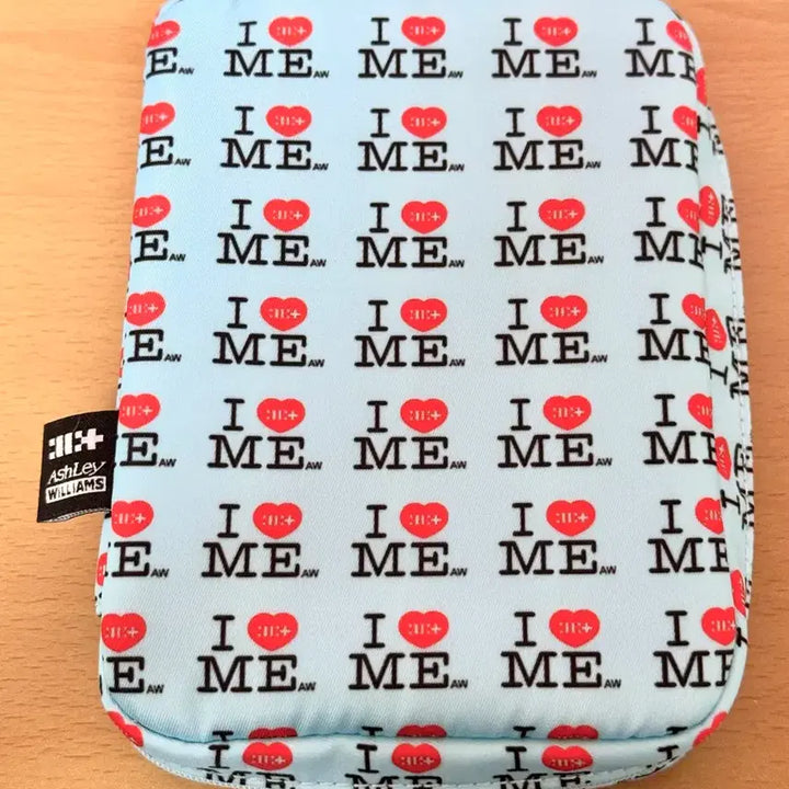 [BUNJANG] ILLIT Ashley Williams Not Cute Anymore Pouch + Photocard / 무료배송)아일릿 애슐리 윌리엄스 낫큐트애니모어 파우치 + 포카