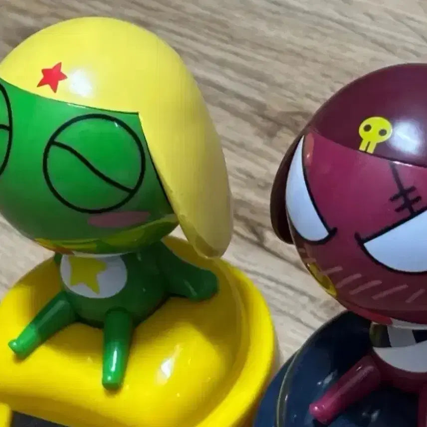 [BUNJANG] Keroro Gunsou Frog Bobblehead Solar Powered / 개구리 중사 케로로 흔들인형 태양열 솔라