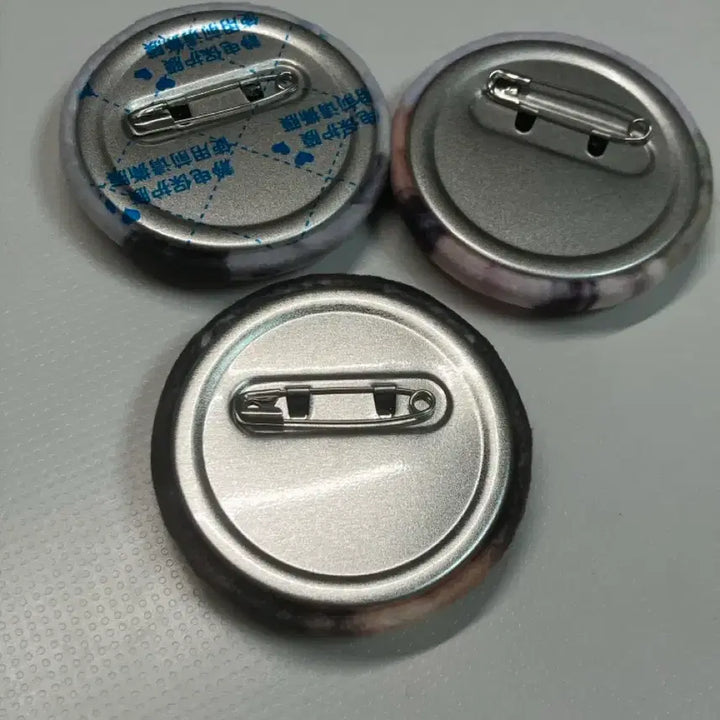 [BUNJANG] IU Mal-rang Pin Badge Bundle Set / 아이유 말랑핀뱃지 비공굿
