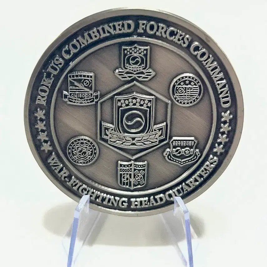 [BUNJANG] USFK Combined Forces Command Commemorative Coin / 부대 기념 코인 팝니다.