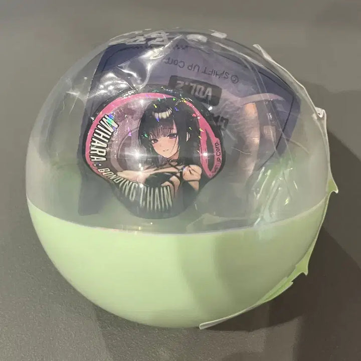 [BUNJANG] Niki Shinkai Mihara Random Hologram Can Badge (Sealed) / 니케 신세계 팝업 미하라 랜덤 홀로그램 캔뱃지 미개봉