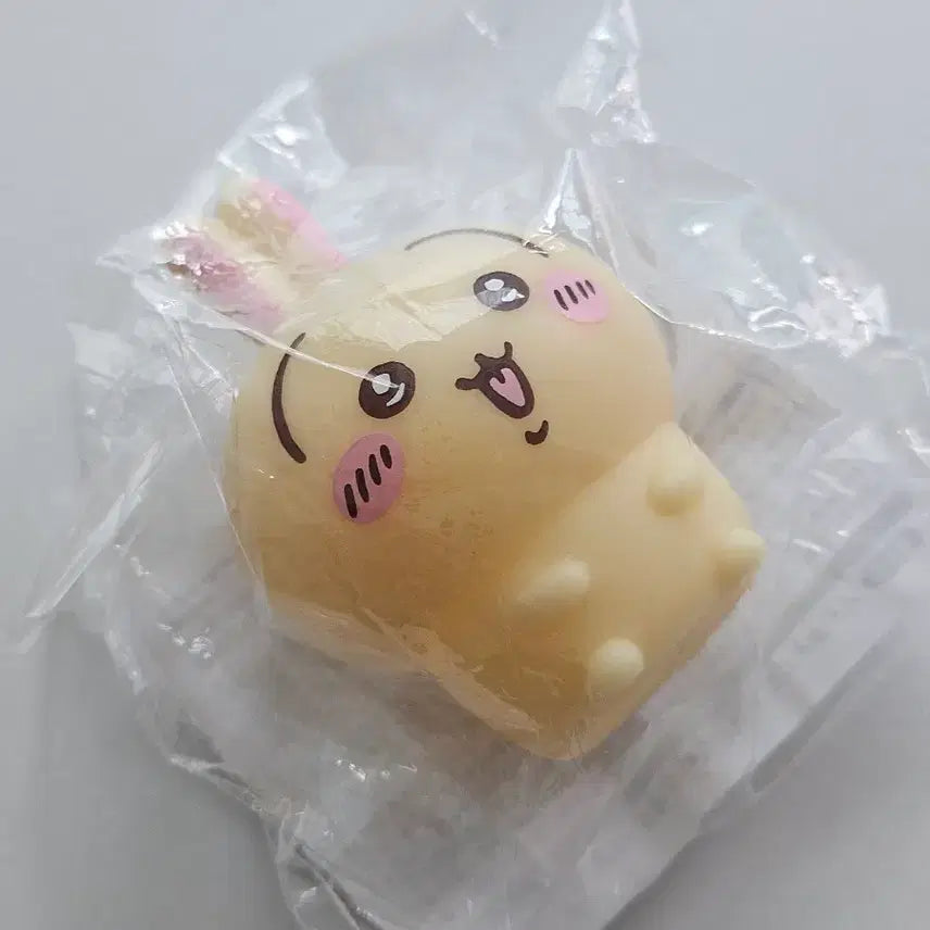 [BUNJANG] Chikawa Fuka Fuka Sofubi Mini Figure - Usagi (Sealed) / 미개봉 새제품) 먼작귀 치이카와 푸카 푸카 소프 비 미니 피규어 우사기