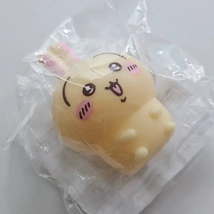 [BUNJANG] Chikawa Fuka Fuka Sofubi Mini Figure - Usagi (Sealed) / 미개봉 새제품) 먼작귀 치이카와 푸카 푸카 소프 비 미니 피규어 우사기