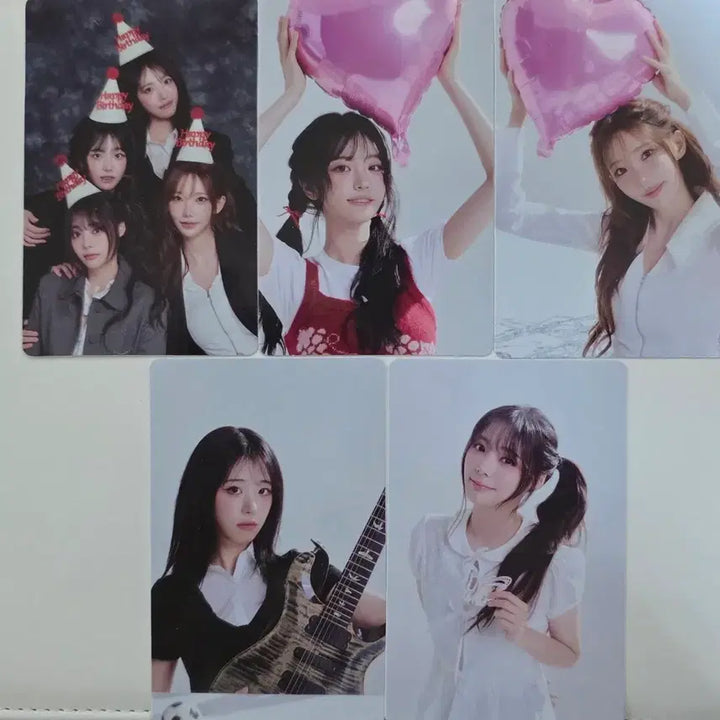 [BUNJANG] QWER 2nd Anniversary Photocard Set / QWER 2주년 포카세트 팝니다.