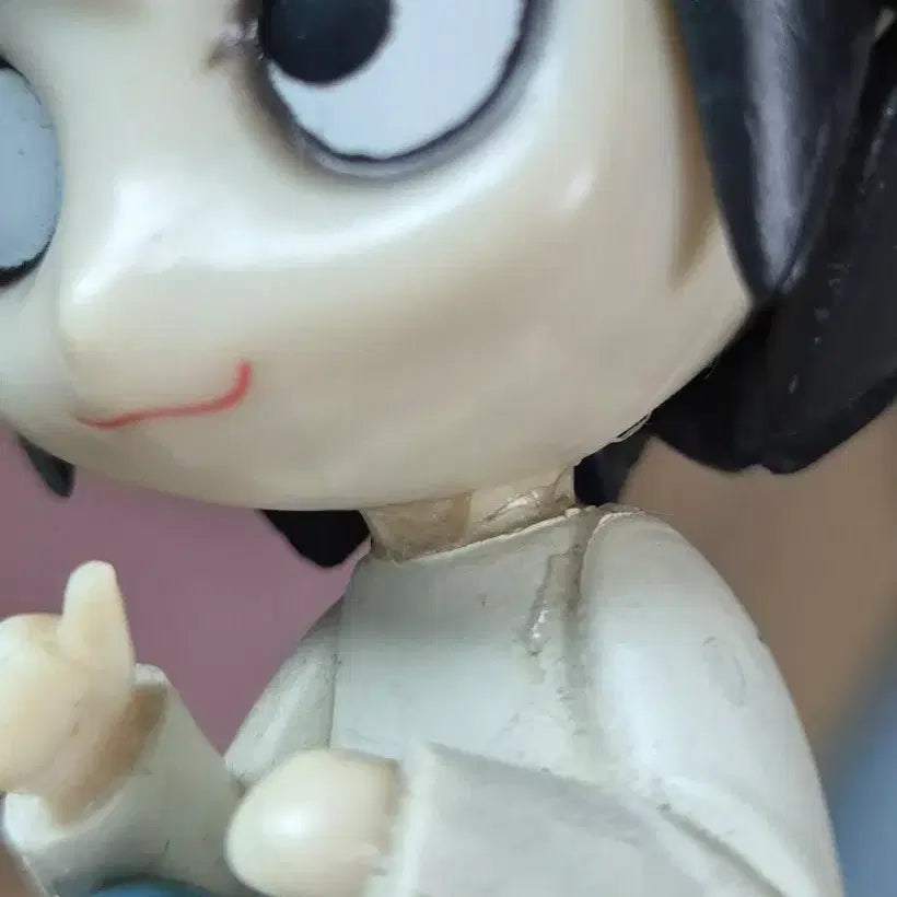 [BUNJANG] Death Note L Nendoroid Figure / 데스노트 엘 구넨도 구 넨도로이드