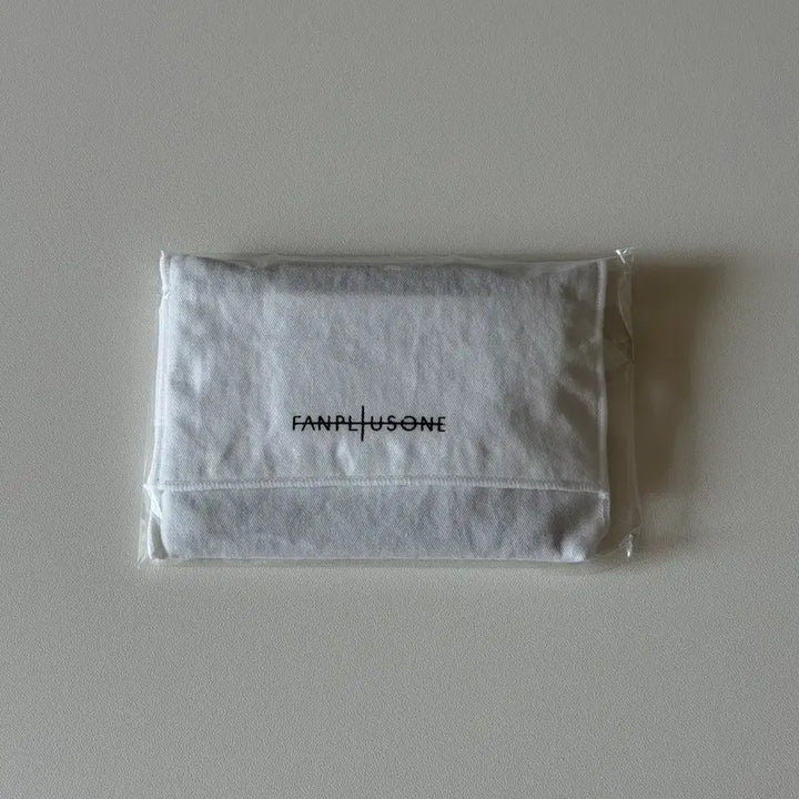[BUNJANG] G-Dragon Fanmeeting MD Cardholder / 지드래곤 카드지갑(팬미팅 엠디)