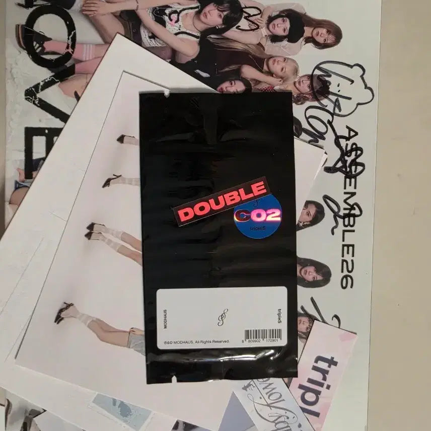 [BUNJANG] tripleS Autographed Album Assemble26 / tripleS(트리플에스) 어셈블 26 전원 친필 사인 앨범(비매)