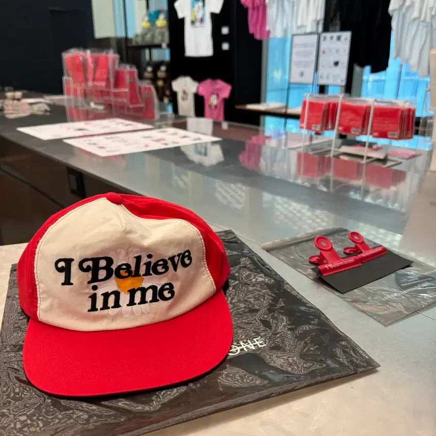 [BUNJANG] Peaceminusone x Verdy Bulldog Clip Red (Set of 2) / 피스마이너스원 x 베르디 불독 클립 레드 (2개 세트)