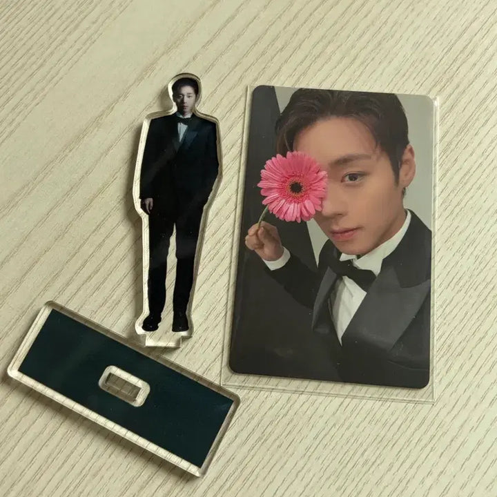 [BUNJANG] Park Ji Hoon 2025 Seoul Fan Meeting Acrylic Stand &amp; Photocard Bundle Set / 박지훈 서울 팬미팅 아크릴 스탠드 포카 일괄 판매