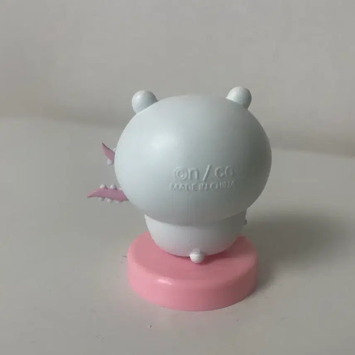 [BUNJANG] Chiikawa Character Figure with Horned Weapon / 먼작귀 치이카와 피규어
