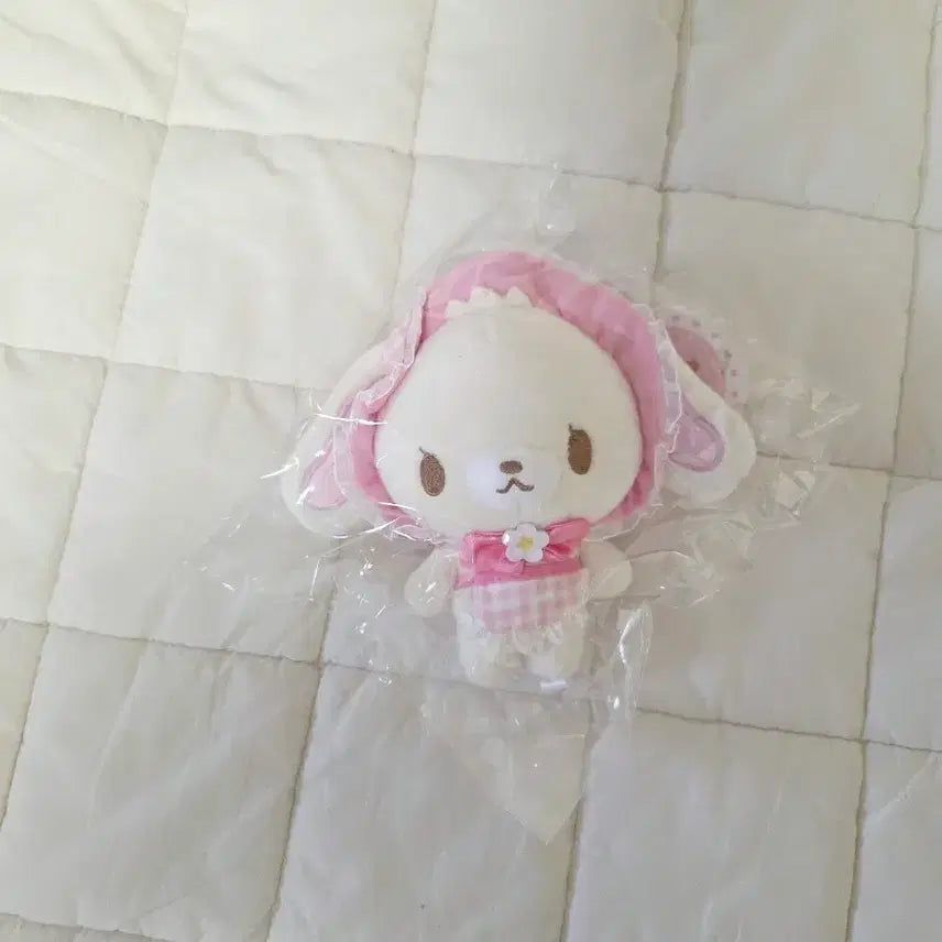 [BUNJANG] Sanrio Spinz Sugarbunnies Shirousa Mascot Doll Keychain / 산리오 스핀스 슈가바니즈 시로우사 마스코트 인형 키링