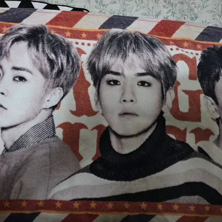 [BUNJANG] EXO-CBX Japan Magical Towel Slogan Set / 엑소 첸백시 일본 매지컬 타올 슬로건세트